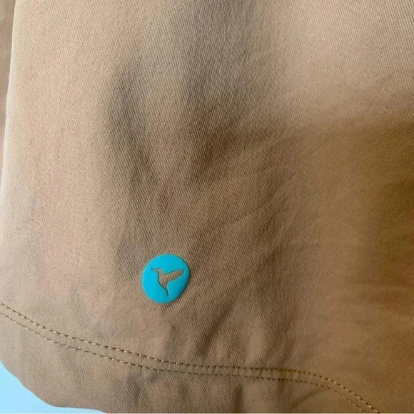 Birddogs tan  shorts - Picture 6 of 7